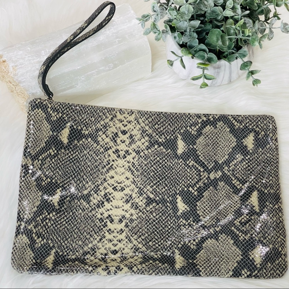 BANANA REPUBLIC leather clutch RARE Super Large Reptile Snakeskin Wristlet - Picture 9 of 9